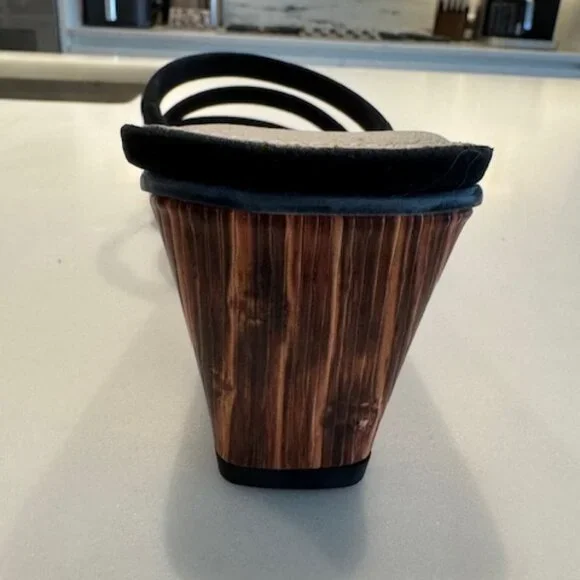 NWOT Sanctuary Black Suede Wedges 10 - Picture 4 of 4